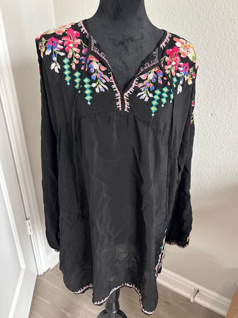 Johnny Was Vanessa Long Sleeve Embroidered Floral Tunic Top Size Xl